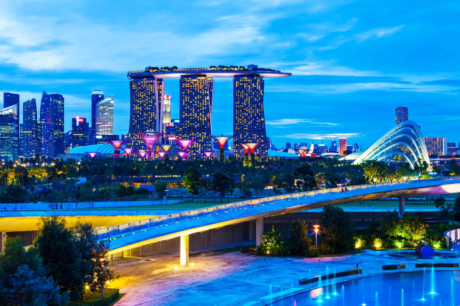 Singapore Explorer 6N7D